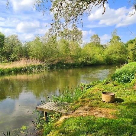 Stunning 5 Bedroom House On The River Wensum, Sleeps 19 Norwich Eksteriør billede