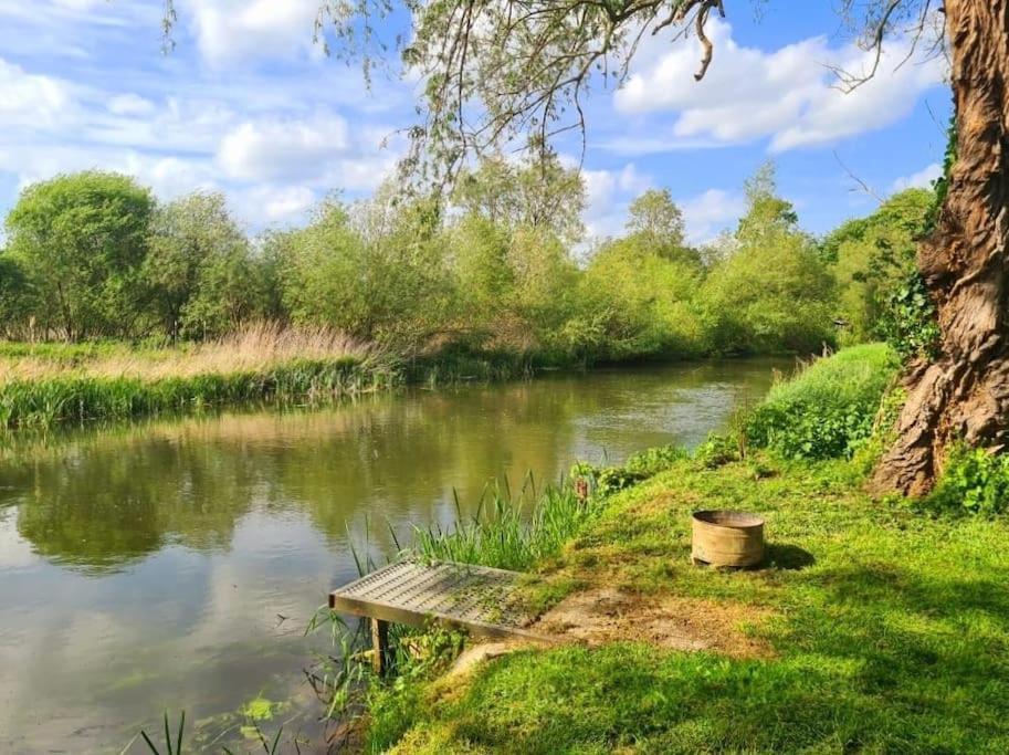 Stunning 5 Bedroom House On The River Wensum, Sleeps 19 Norwich Eksteriør billede