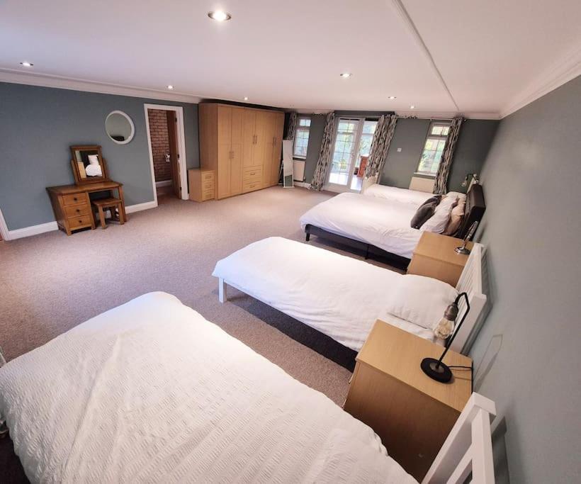 Stunning 5 Bedroom House On The River Wensum, Sleeps 19 Norwich Eksteriør billede